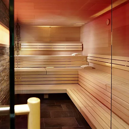 Garni Melanie Hotel 4*