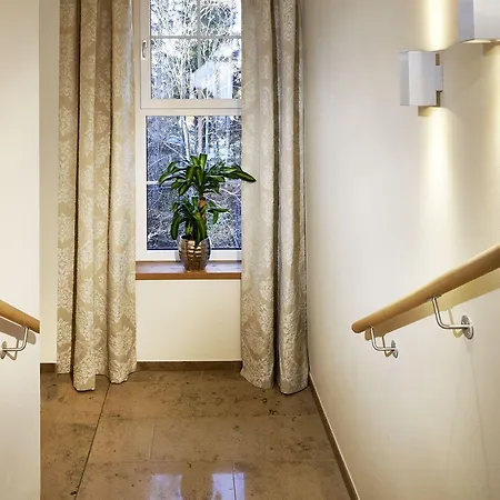 Garni Melanie 4*