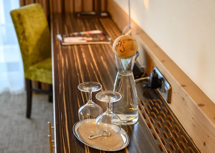 Hotel Garni Melanie 4*